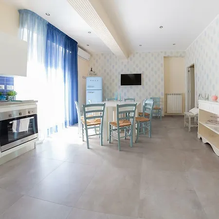 Bed and Breakfast Attico 160 4*