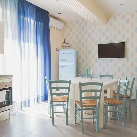 Attico 160 Bed and Breakfast Κατάνια