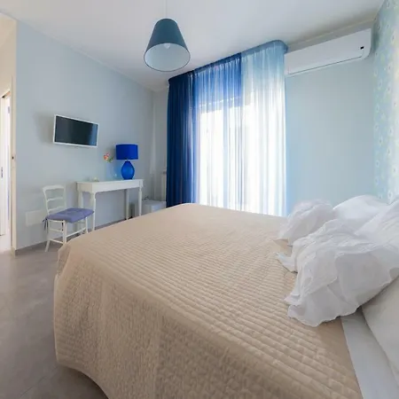 Attico 160 Bed and Breakfast 4*